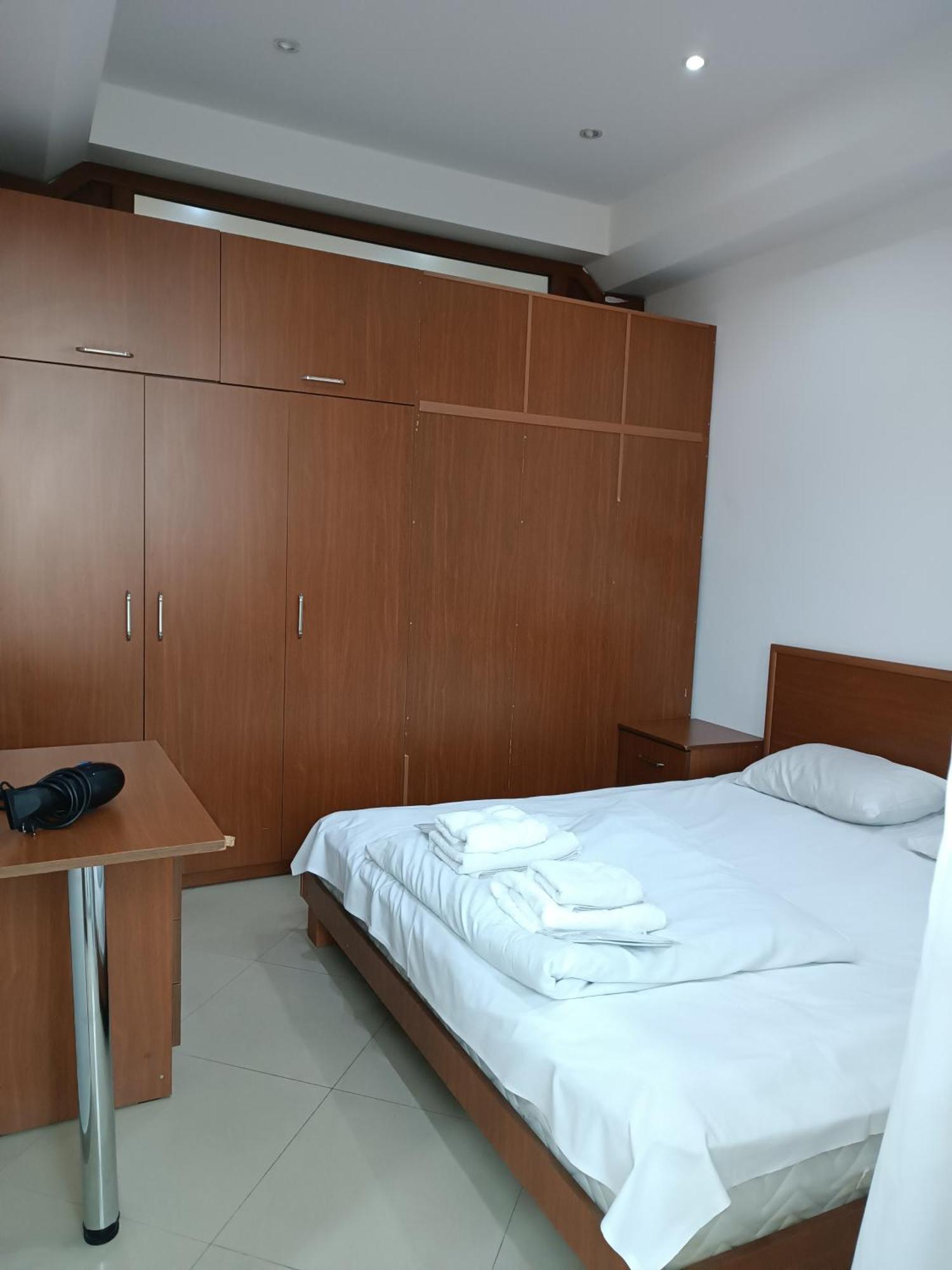 Rent Inn Yerevan On Sakharov Square Dış mekan fotoğraf