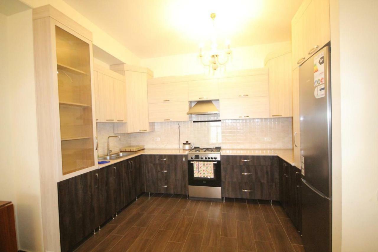 Rent Inn Yerevan On Sakharov Square Dış mekan fotoğraf