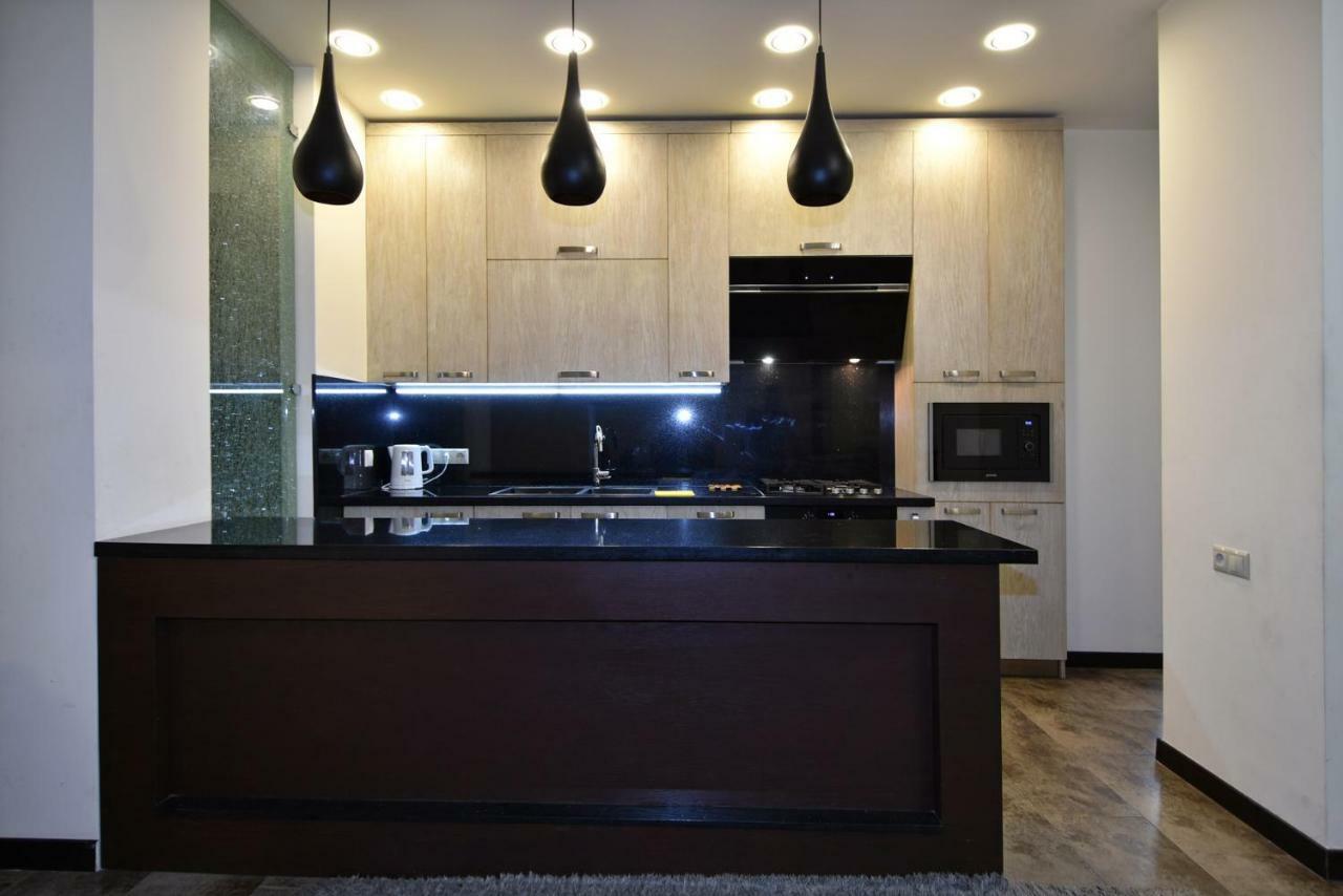 Rent Inn Yerevan On Sakharov Square Dış mekan fotoğraf